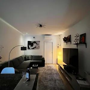  Appartamento Yea - Your Exclusive Loft Next To Station Italia
